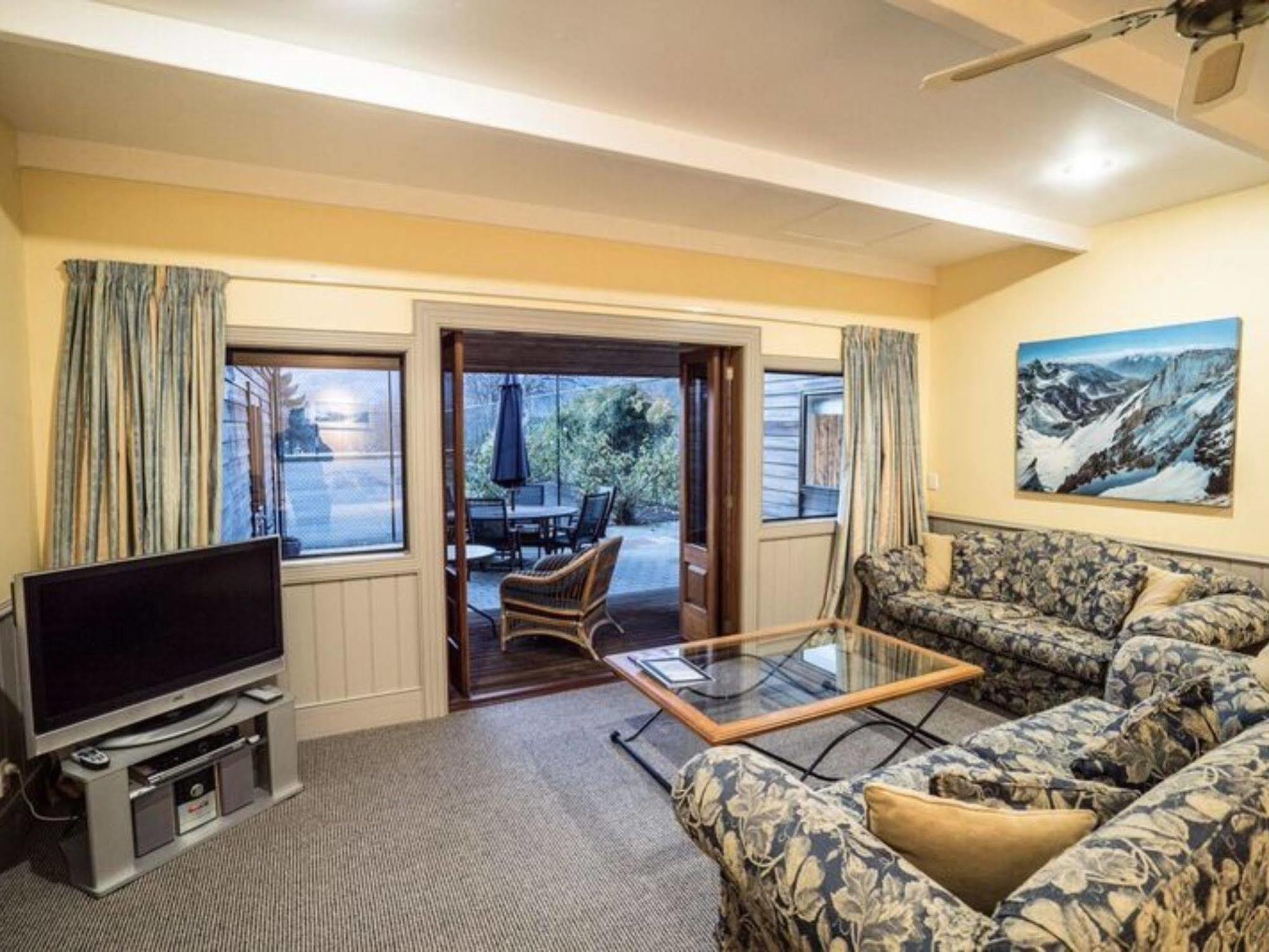 Manata Homestead & Lodge Queenstown Buitenkant foto