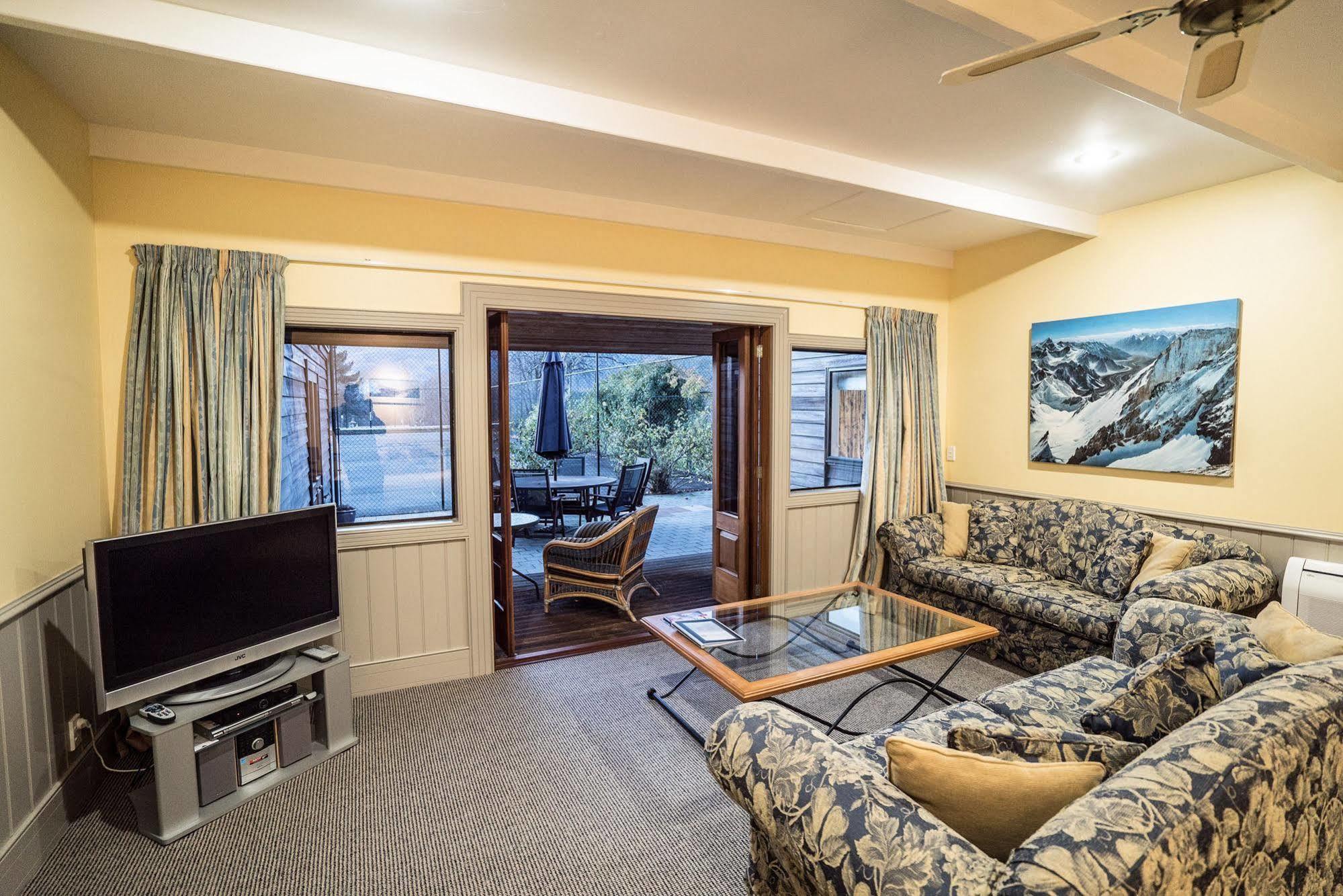 Manata Homestead & Lodge Queenstown Buitenkant foto